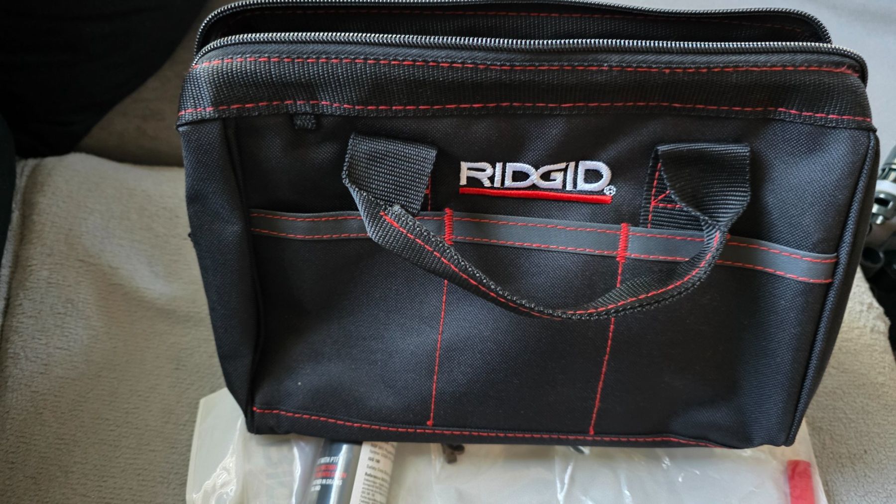 Ridgid Tutti gli attrezzi: Ridgid avec accessoires état neuf – Nuovo (secondo la descrizione) da Bionnens venduto da Meg011