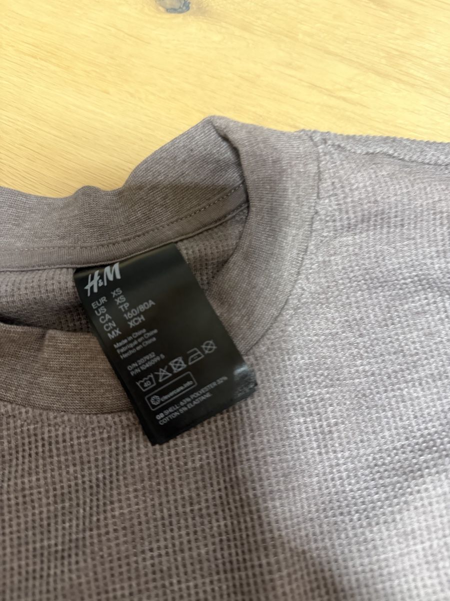 H&M Camicette: Blouse H&M grey - XS – Nuovo (secondo la descrizione) da Wetzikon ZH venduto da dor_rmq2 1