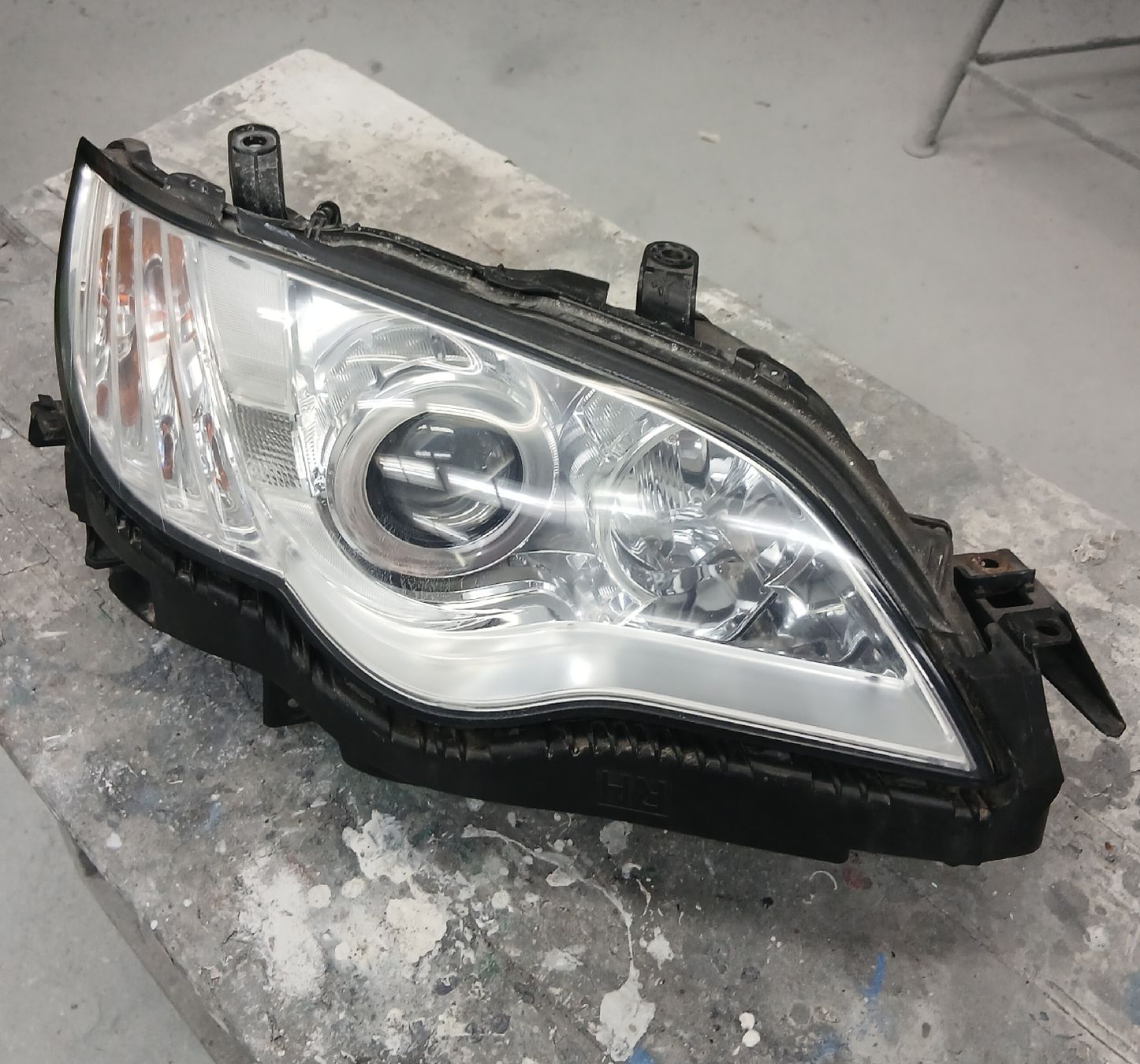 Fari: Phare droit Subaru Legacy 2003-2009 – Usato da la heutte venduto da Auto-stock