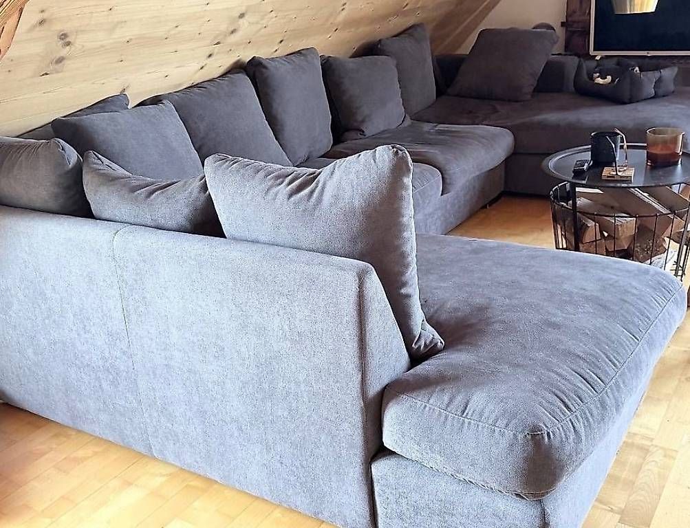 Sofas: Mega Couch zu verschenken  – D'occasion à Kriens par Icon.1957