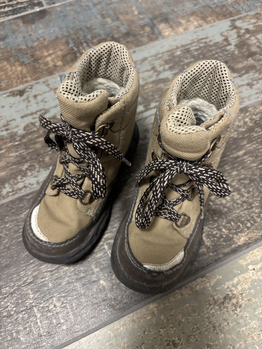 Superfit Scarpe per ragazzi: Wanderschuhe, Gr. 25, Superfit gebraucht – Usato da Ennetbaden venduto da Cornelia119