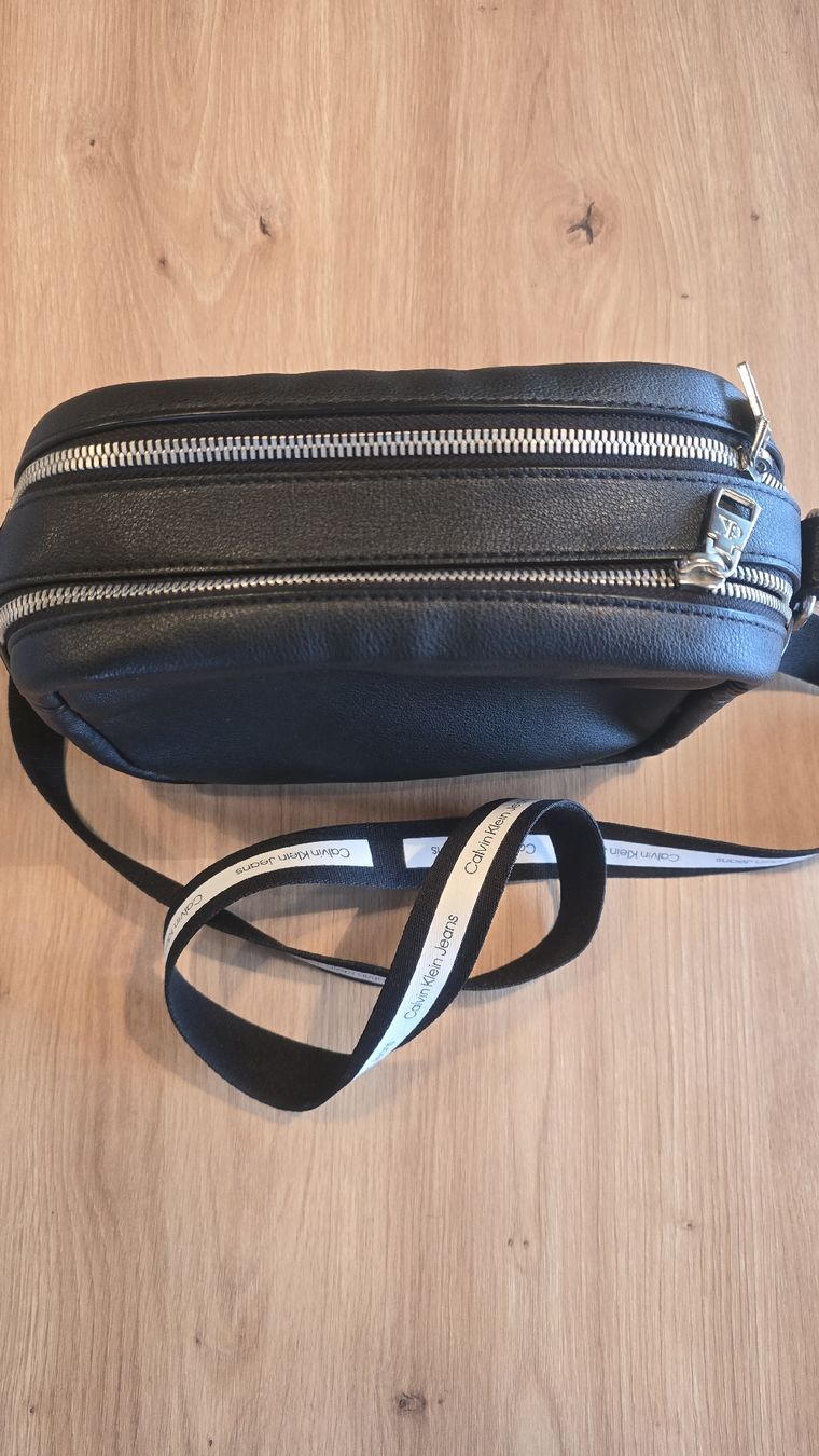 Calvin Klein Borse da donna: Calvin klein Handtasche – Nuovo (secondo la descrizione) da Grosswangen venduto da DenChey 1