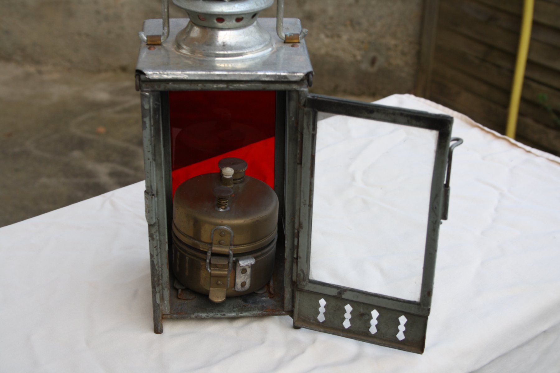 SBB/CFF/FFS Lampade: SBB-CFF KARBID BAHN LAMPE – Usato da Wauwil venduto da Pneuedy 5