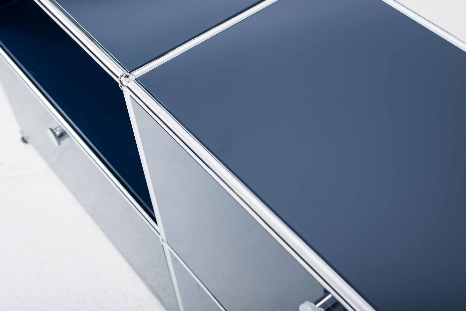 USM Kommoden: USM Sideboard in Stahlblau – Gebraucht aus Zürich von STUZH38 7