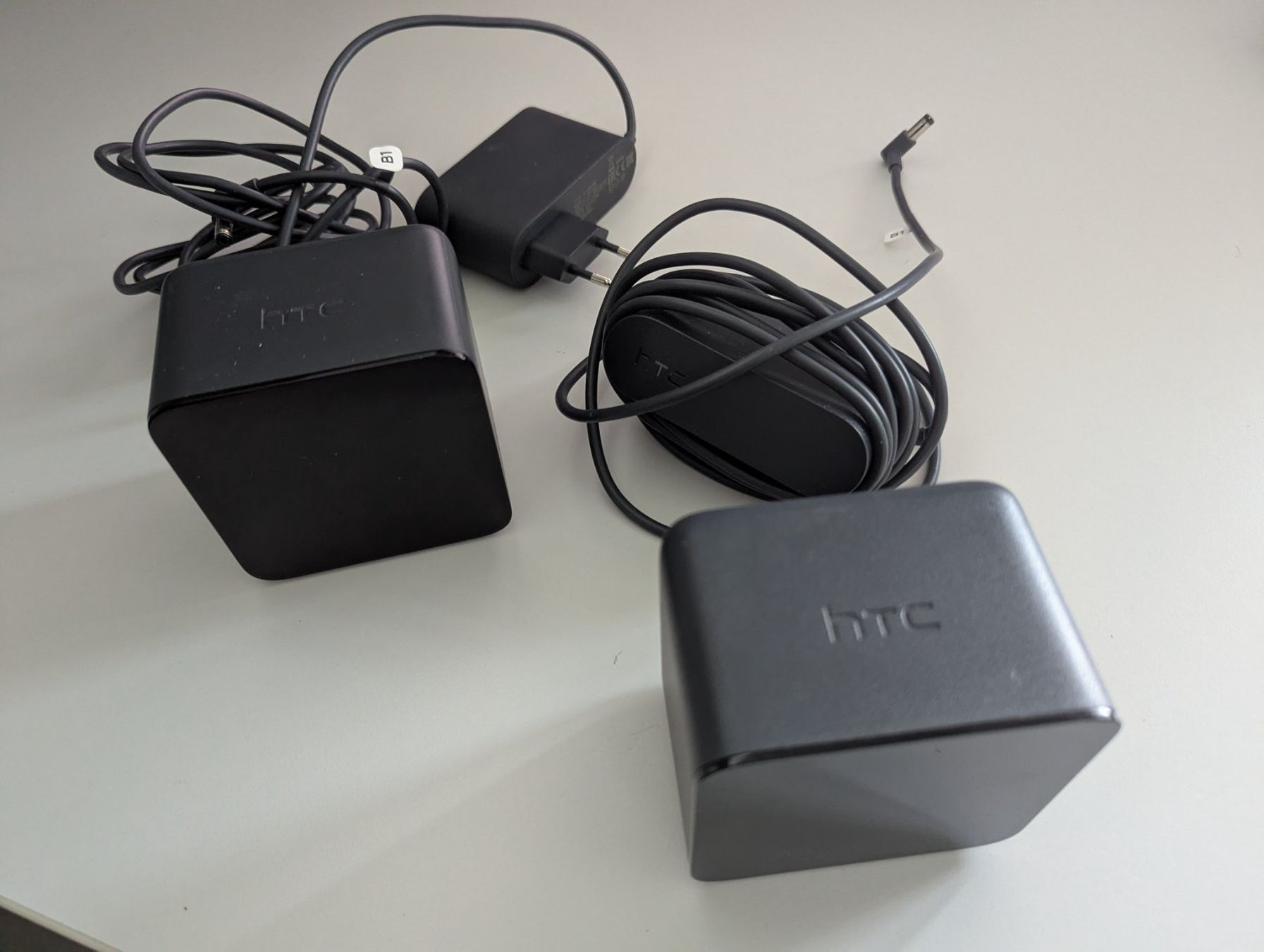 HTC Casque VR: 2x Vive SteamVR Base Station – D'occasion à Matten b. Interlaken par eboy_79