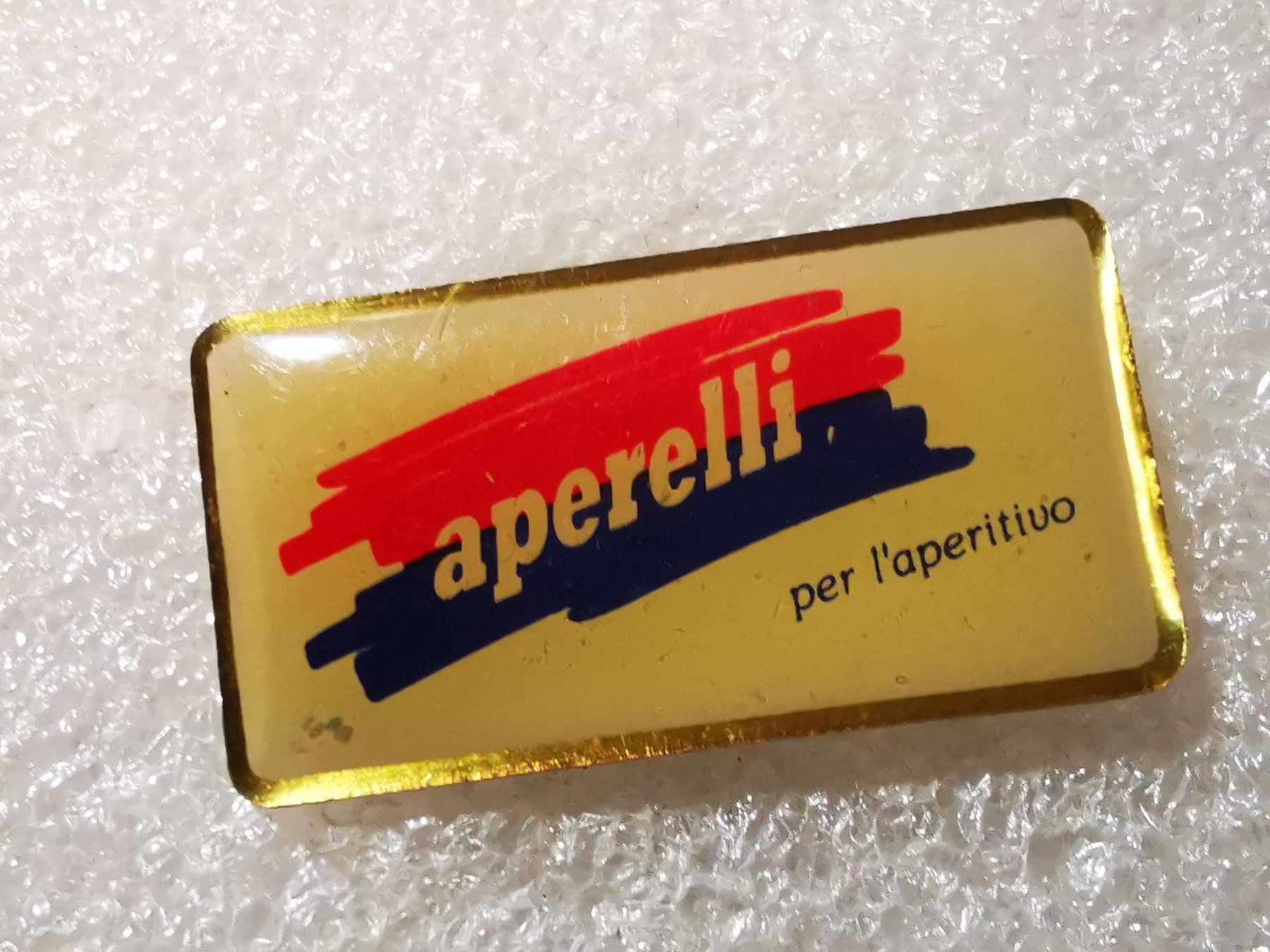 Placchette & Badge: Ansteckpin 15: aperelli – Usato da Oppligen venduto da Pin-Fall-Shop