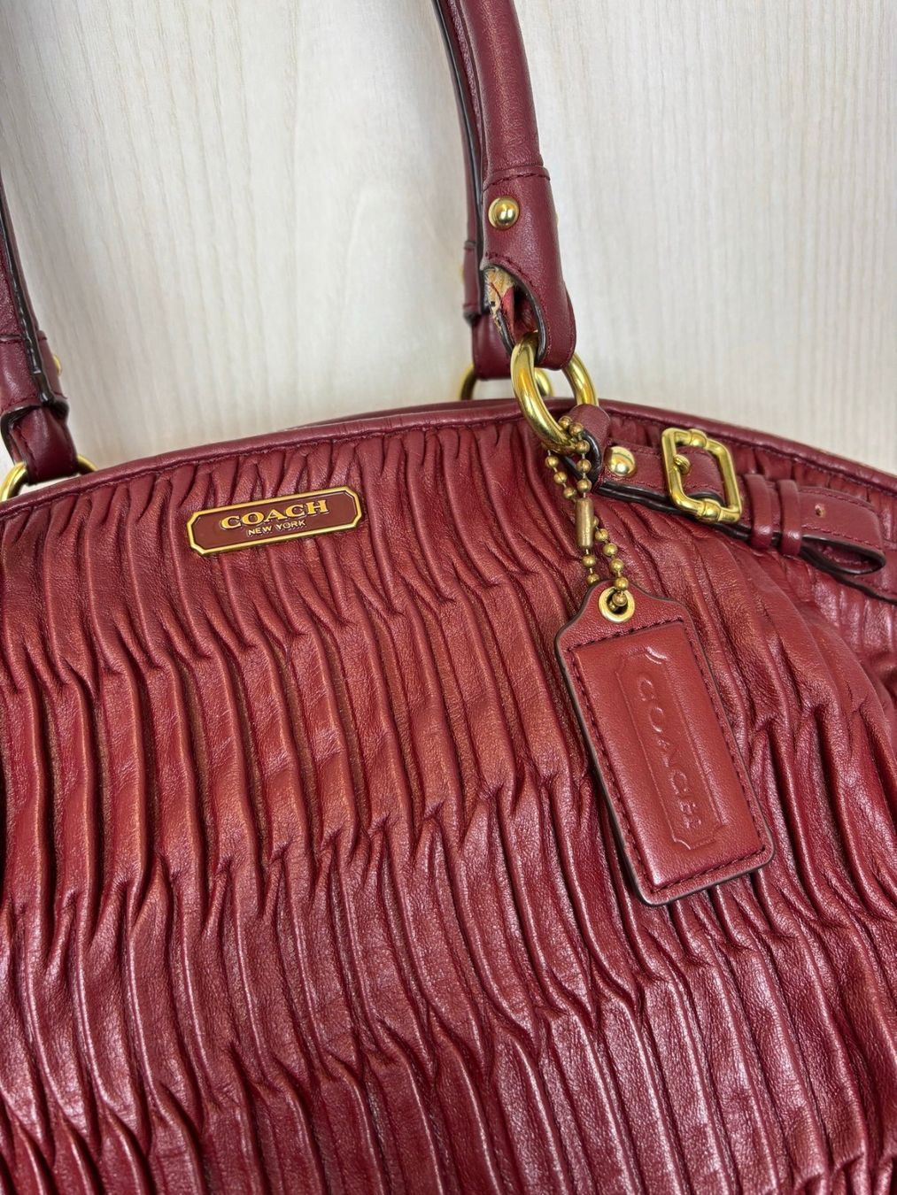 Coach Taschen für Damen: Coach Madison Gathered Leather Bag – Gebraucht aus Tägerwilen von Akh.Boutique 1