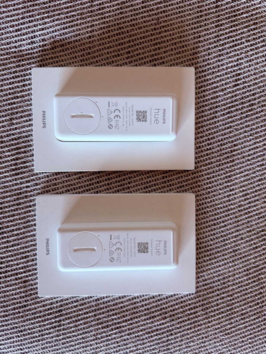 Philips Schalter: 2x Philips Hue Dimmer Switch Wall Mounts White – Gebraucht aus Glis von dkiss95 1