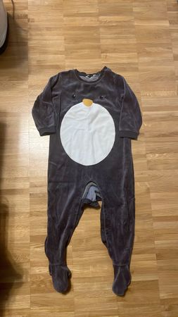 Penguin Onesie - Cosy and Warm - Perfect for Winter!