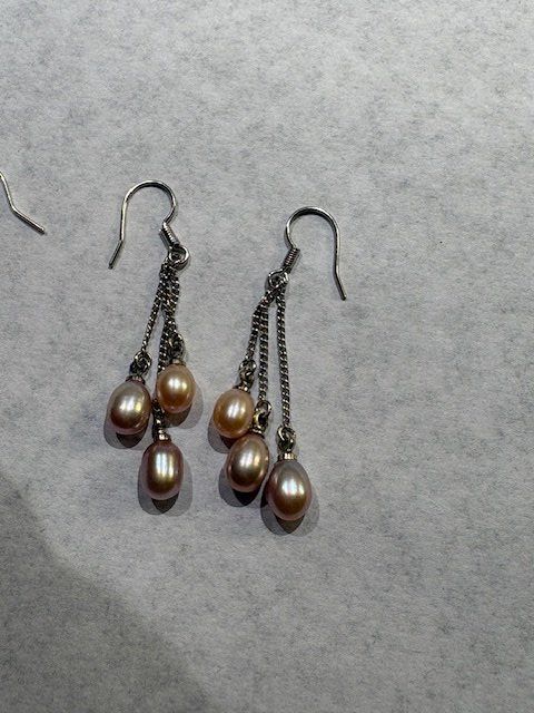 Orecchini pendenti & Orecchini a lobo: Set à 2 Stück Ohrringe mit Süsswasserperlen, neu – Nuovo (secondo la descrizione) da Gossau/ZH venduto da amazonas66 1