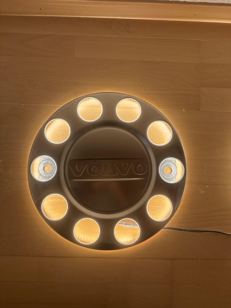 Lampade: Volvo Radkappe Lampe, Wandlampe – Usato da Hemmiken venduto da Floh93 1