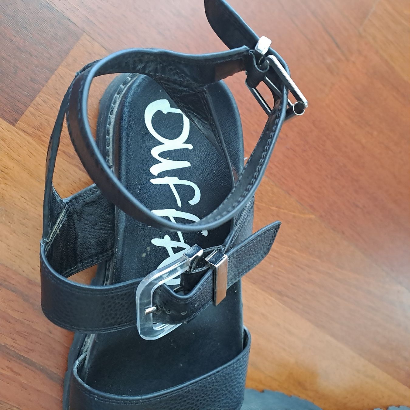 Buffalo Damenschuhe: Platform Sandals Black Leather from Buffalo in Size 39 – Gebraucht aus Échichens von sosoleily 4