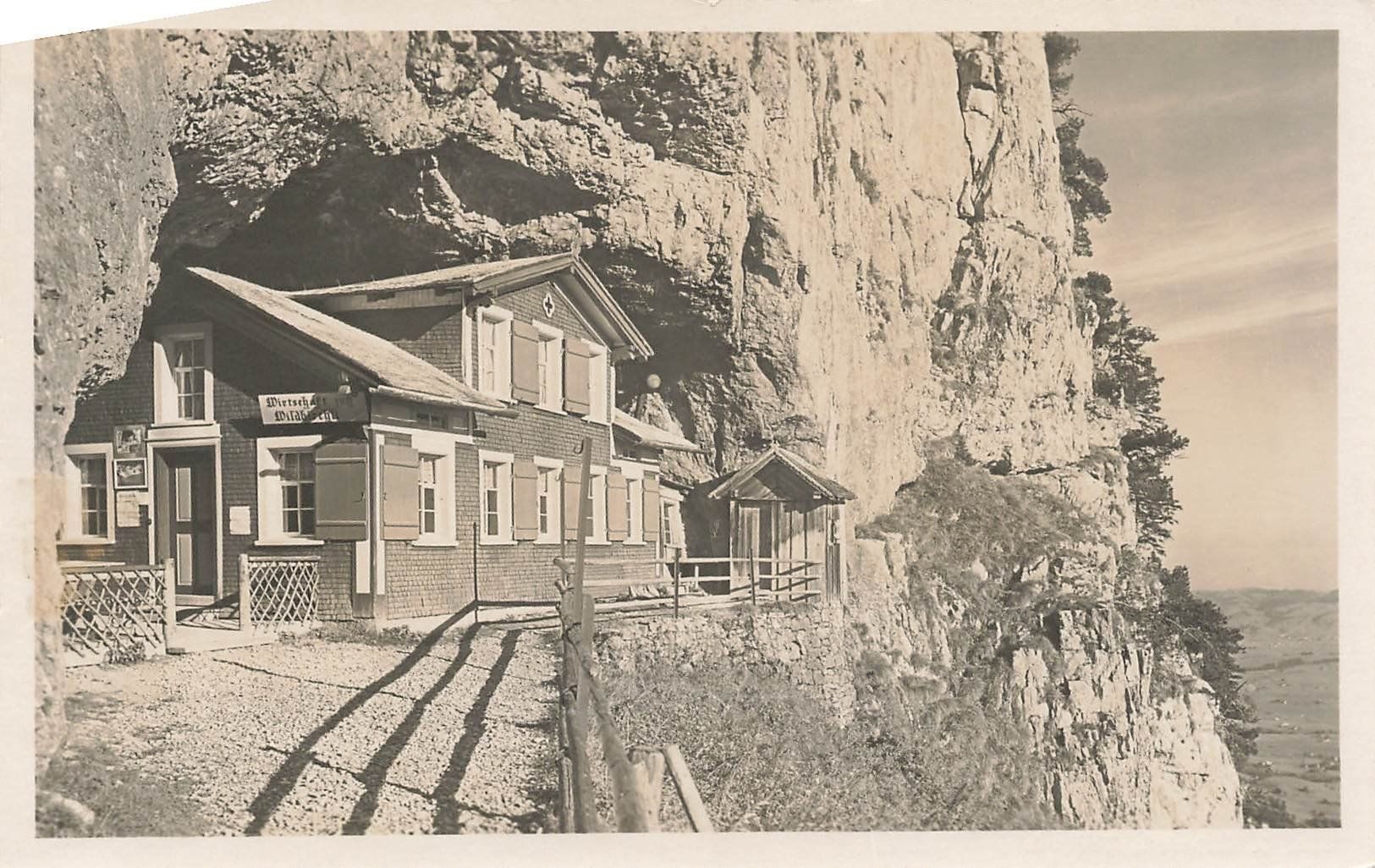 Cartoline postali: Wirtschaft Wildkirchli, Appenzell – Usato da Schwyz venduto da Seffi56