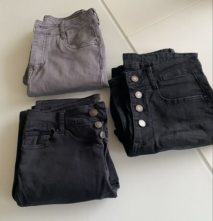 Jeans Hosen Set, Damen, Schwarz und Grau, Top Zustand!