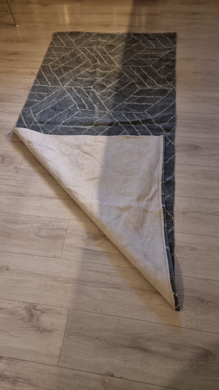 Tappeti: 2 × Teppich Grau/Weiss 90x200cm waschbar – Usato da Wigoltingen venduto da Zuckerfee84 1