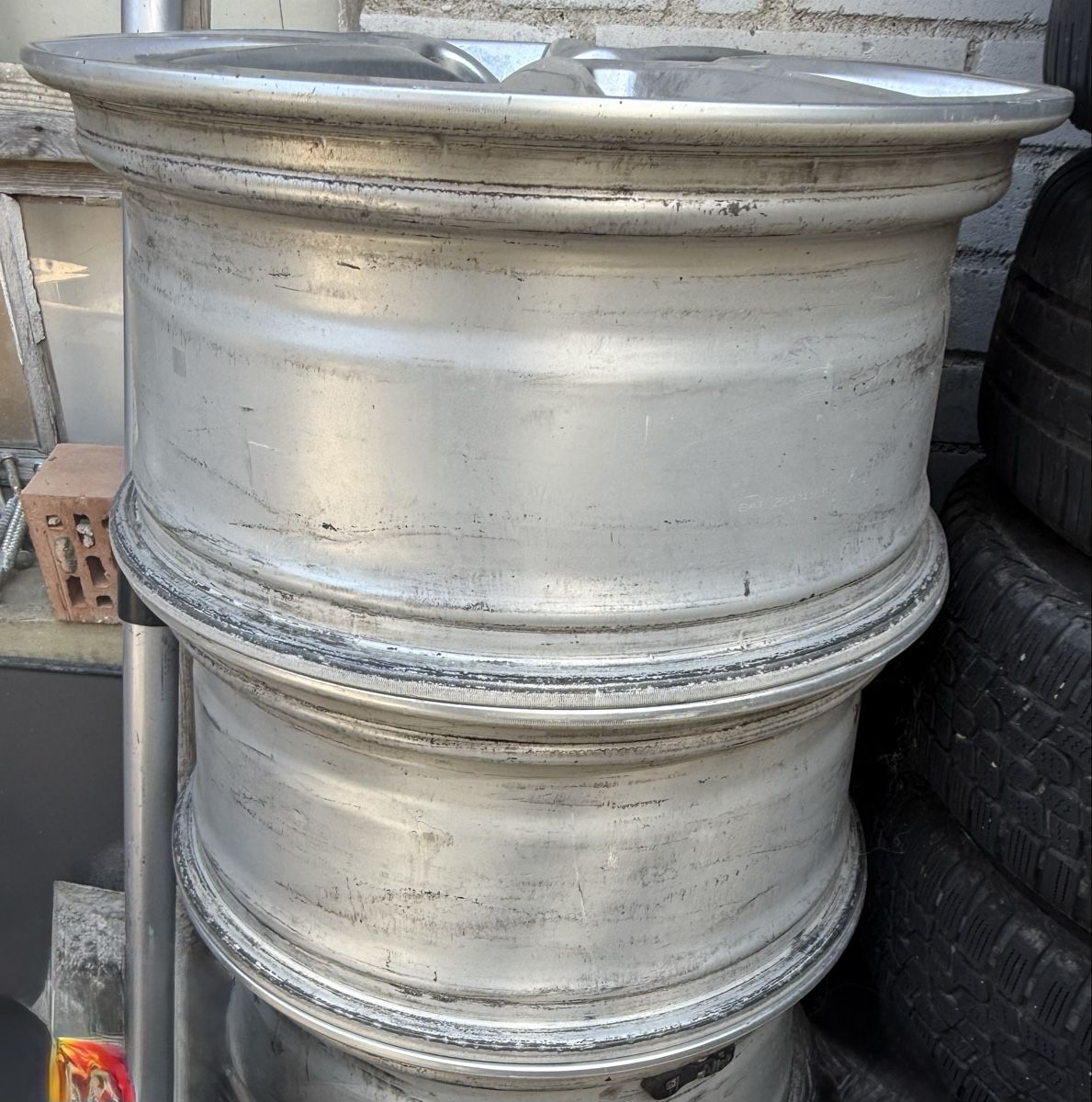 Volkswagen Cerchioni: Original VW Felgen mit Reifendruck Sensor – Usato da Basel venduto da sam_7gsy 2