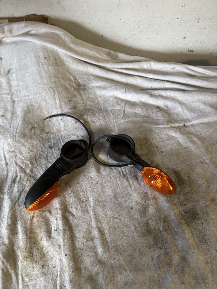 Alle Motorradersatzteile: Viktory original Blinker links und rechts – Gebraucht aus Schötz von Harley35