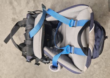Gut erhaltener Kindertrage-Rucksack "Bush Baby Premier"