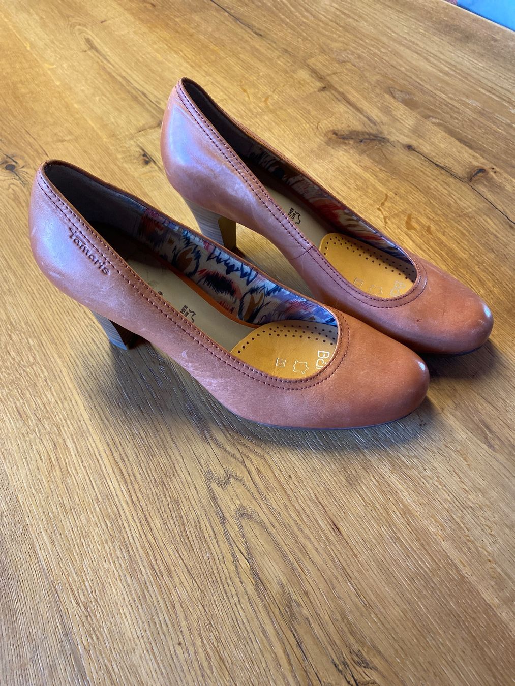 Tamaris Scarpe da donna: Pumps Tamaris – Usato da Bonstetten venduto da Isabelle1405