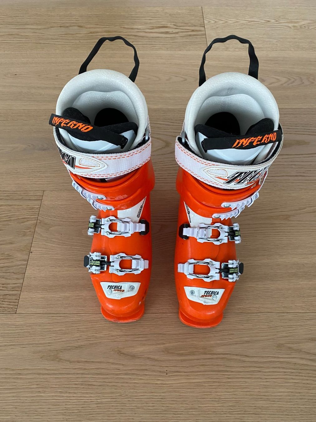 Scarpe per ragazzi: Tecnica Skischuhe orange – Usato da Abtwil SG venduto da mikes201