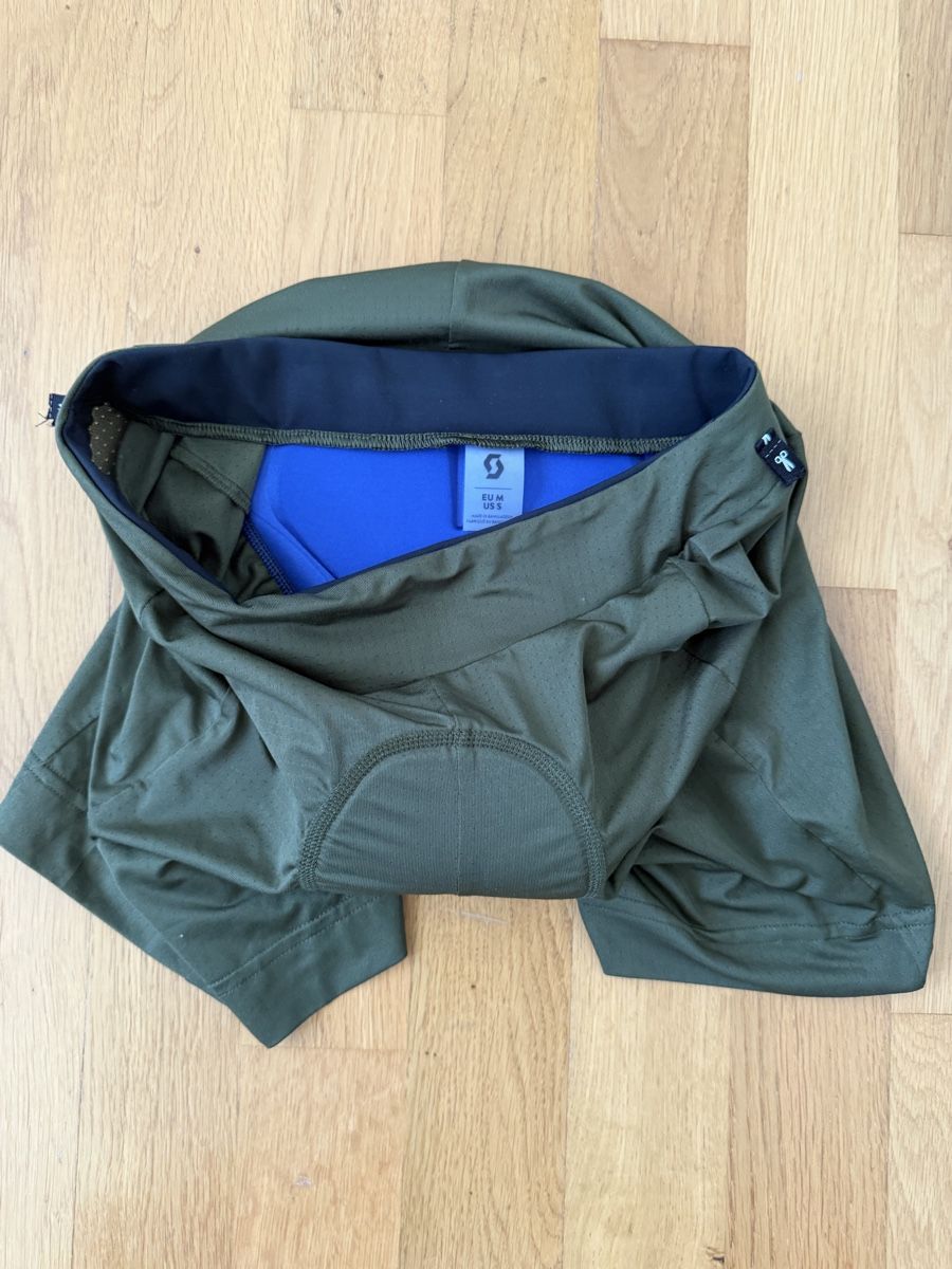 Scott Kleiderpakete: Scott Bikeshorts Damen olive – Neu (gemäss Beschreibung) aus Zug von ste_2prf 3