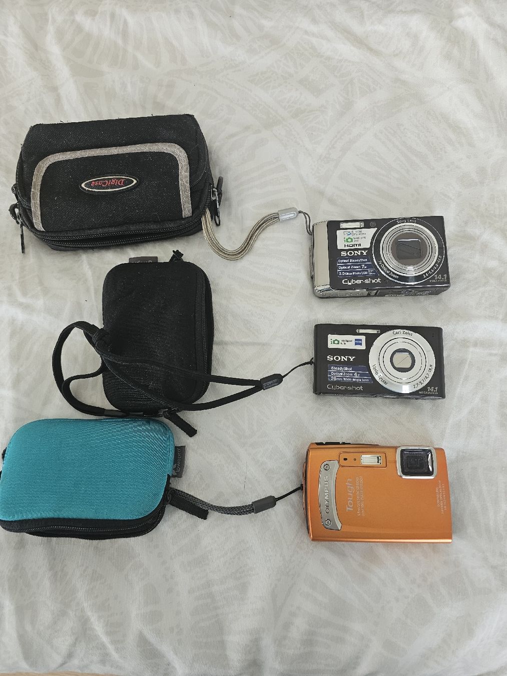 Appareil photo: 3 digital cameras – D'occasion à Immensee par Gitter