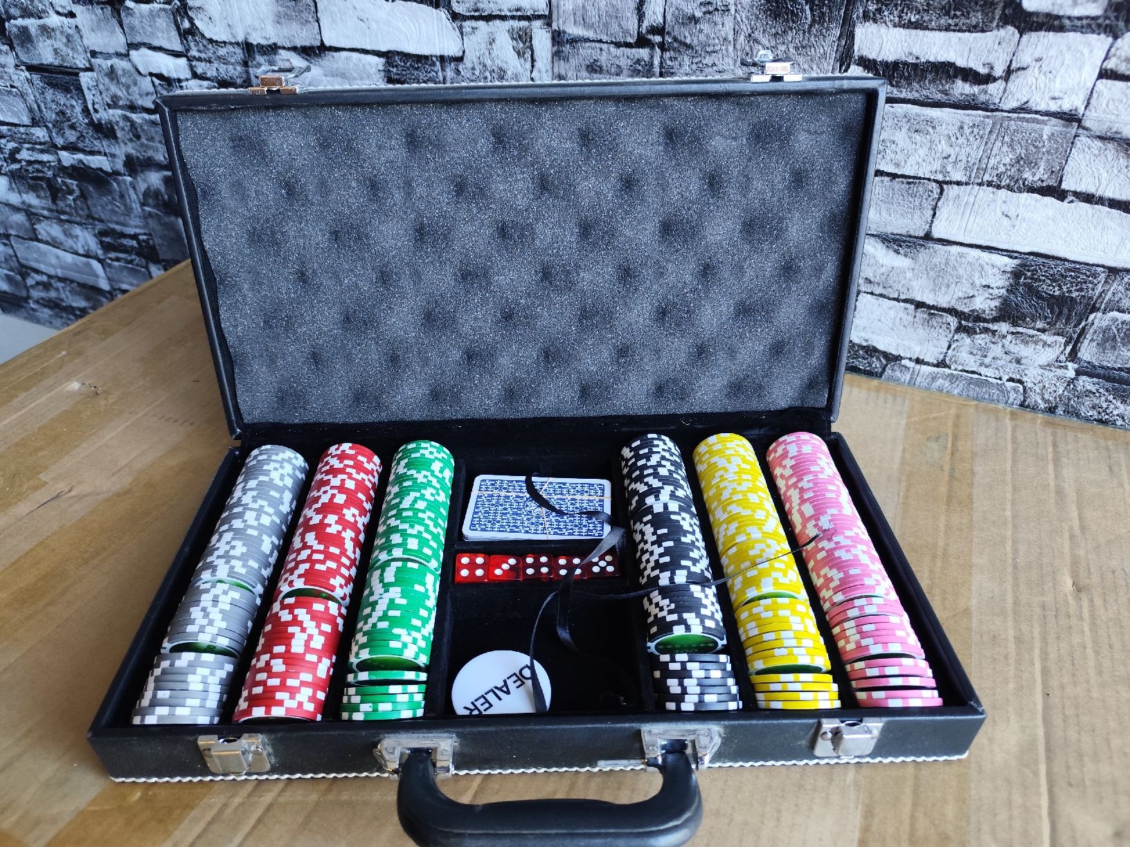 Spiele: Poker-Set – Gebraucht aus Hochdorf von b1.p