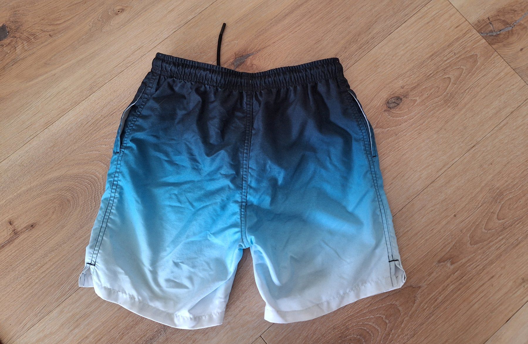 Pantaloni: Badeshorts Gr 146 – Usato da Lützelflüh-Goldb venduto da Punktesammler 1