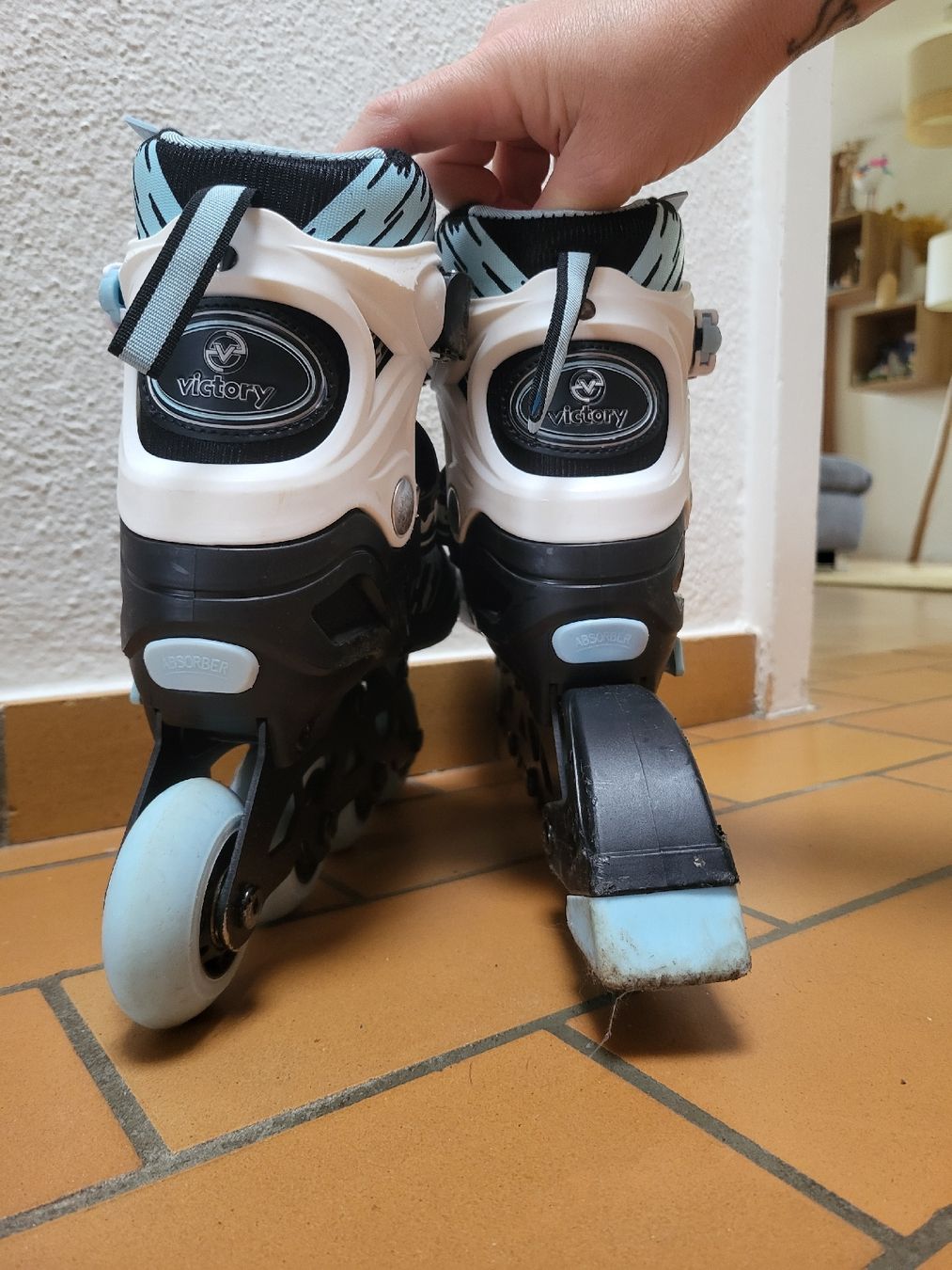 Victory Pattini in linea & Pattini a rotelle: Victory Inlineskates, verstellbar, Gr. 29-32 – Usato da Schneisingen venduto da puppenmaedchen 2