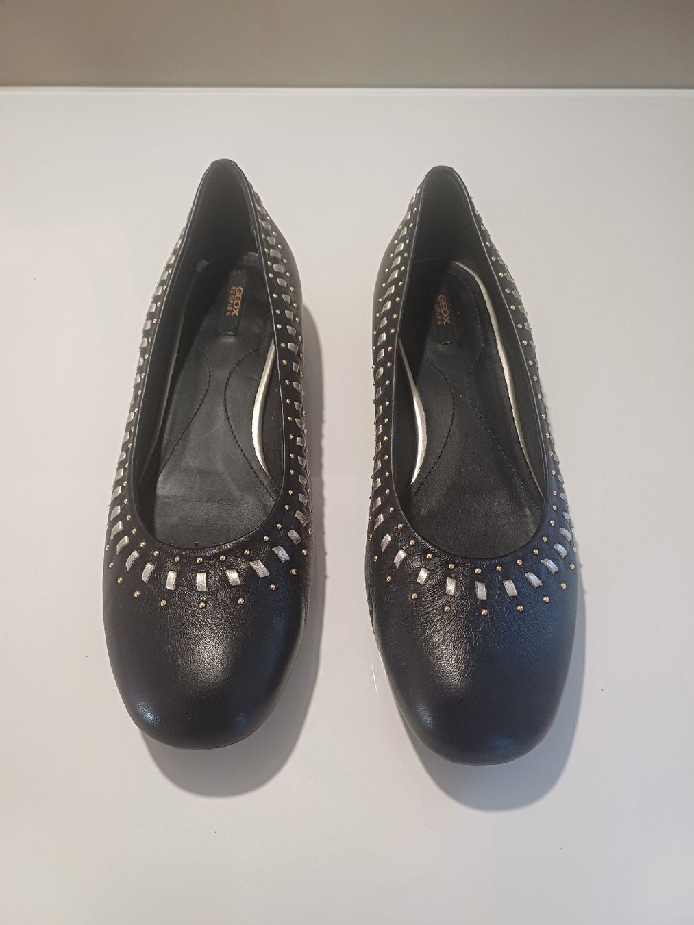 Geox Scarpe da donna: neue Geox Ballerinas – Nuovo e nell'imballaggio originale da Goldach venduto da Requiliz