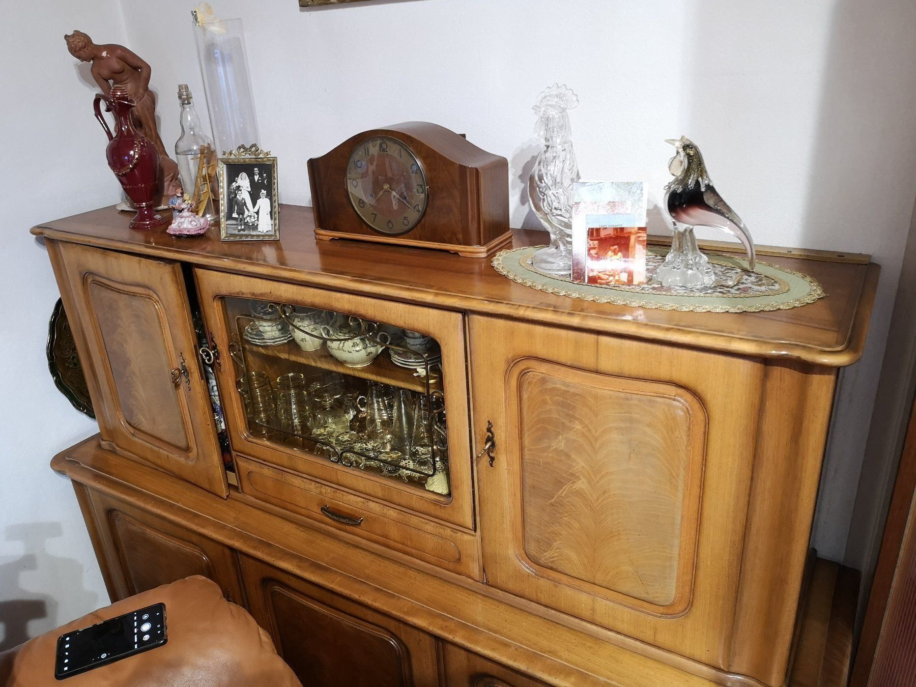 Credenze: Credenza con vetrina – Usato da Losone venduto da NSX 1