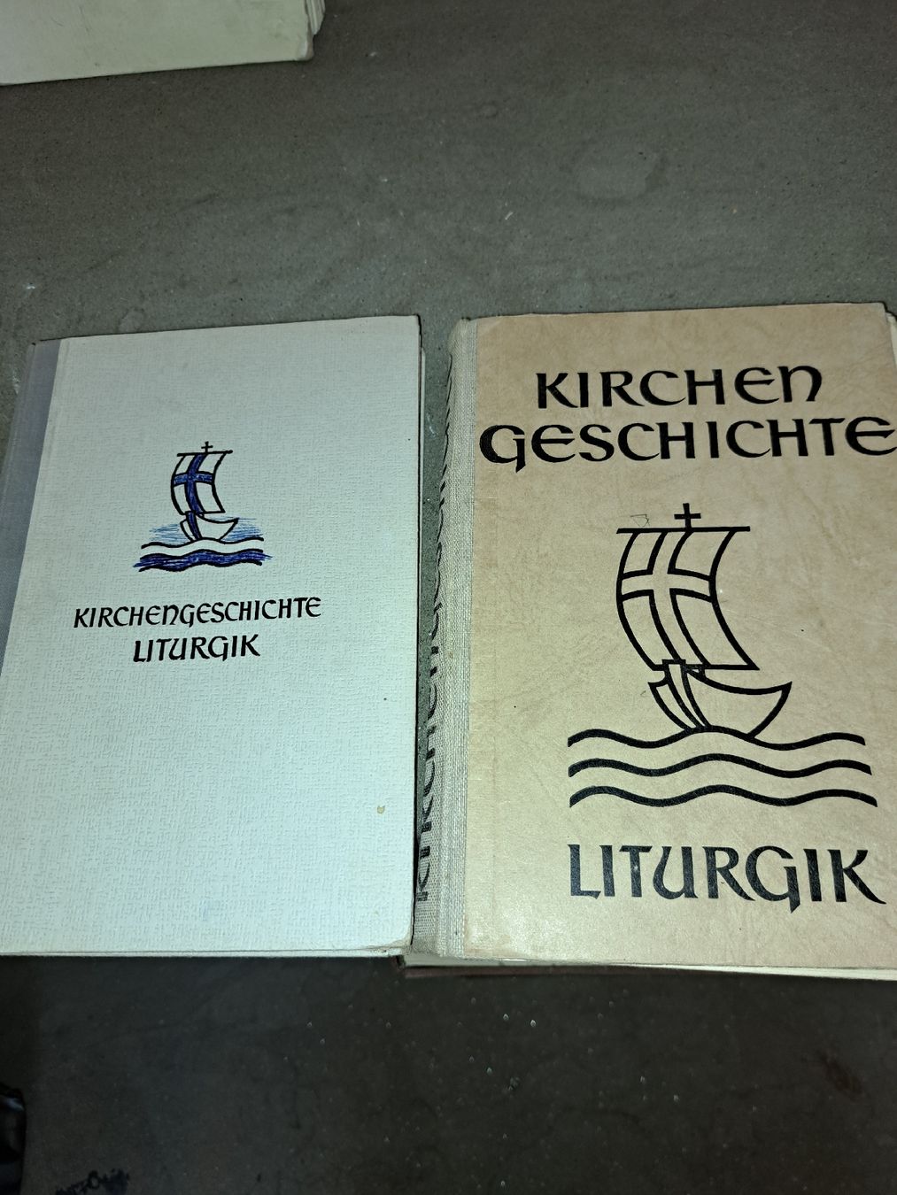 Libri: Religionslehrmittel Kirchengeschichte,2 Bücher – Usato da Kölliken venduto da Upcycling-by-Mc-TAM