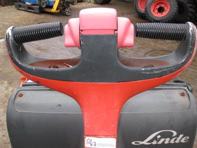 Hubwagen, Ameise, Stapler, Hubstapler, Palettrolli, Linde (Defekt) in ...