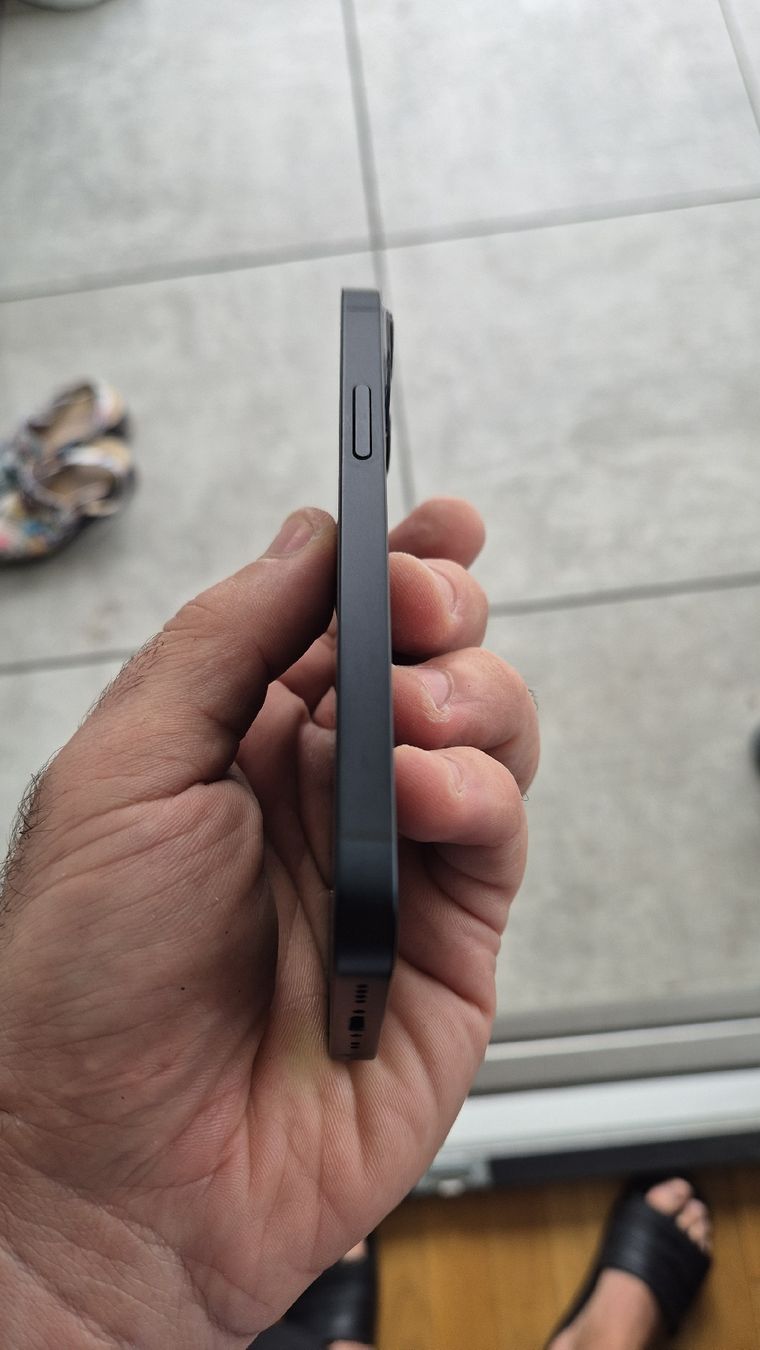 Apple Telefoni cellulari / Smartphones: Iphone 13 Mini 128gb – Nuovo (secondo la descrizione) da Glis venduto da sin_rqh6 6
