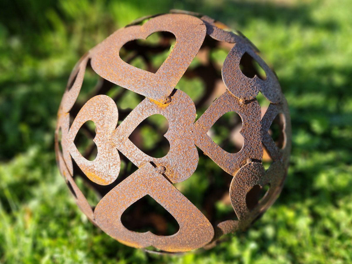 Toutes les décorations: Rostkugel Herzen D 30cm – Neuf avec emballage d'origine à Matzendorf par Gartendeko-Shop