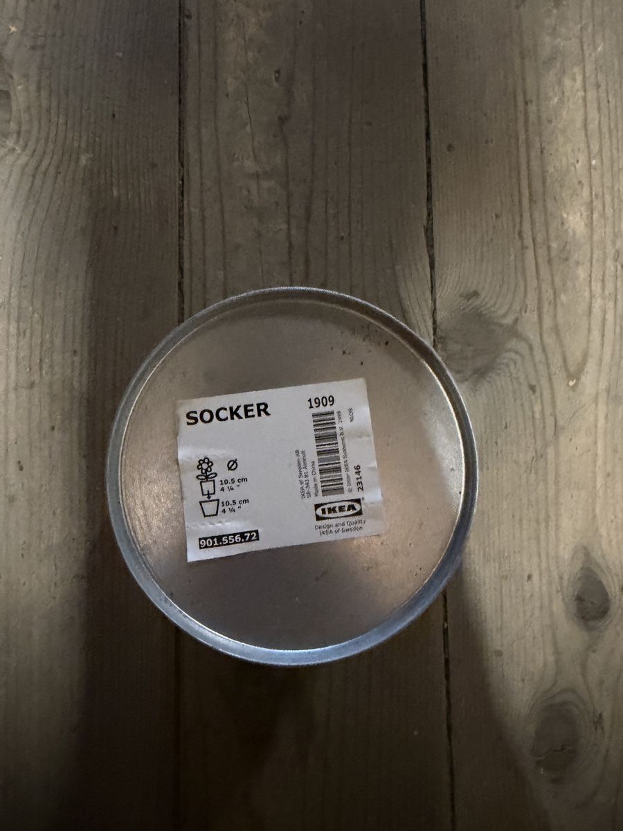 Ikea Blumentöpfe: Blumentopf Metall, Durchmesser 10.5 cm – Gebraucht aus Zürich von Nadgb1303 1