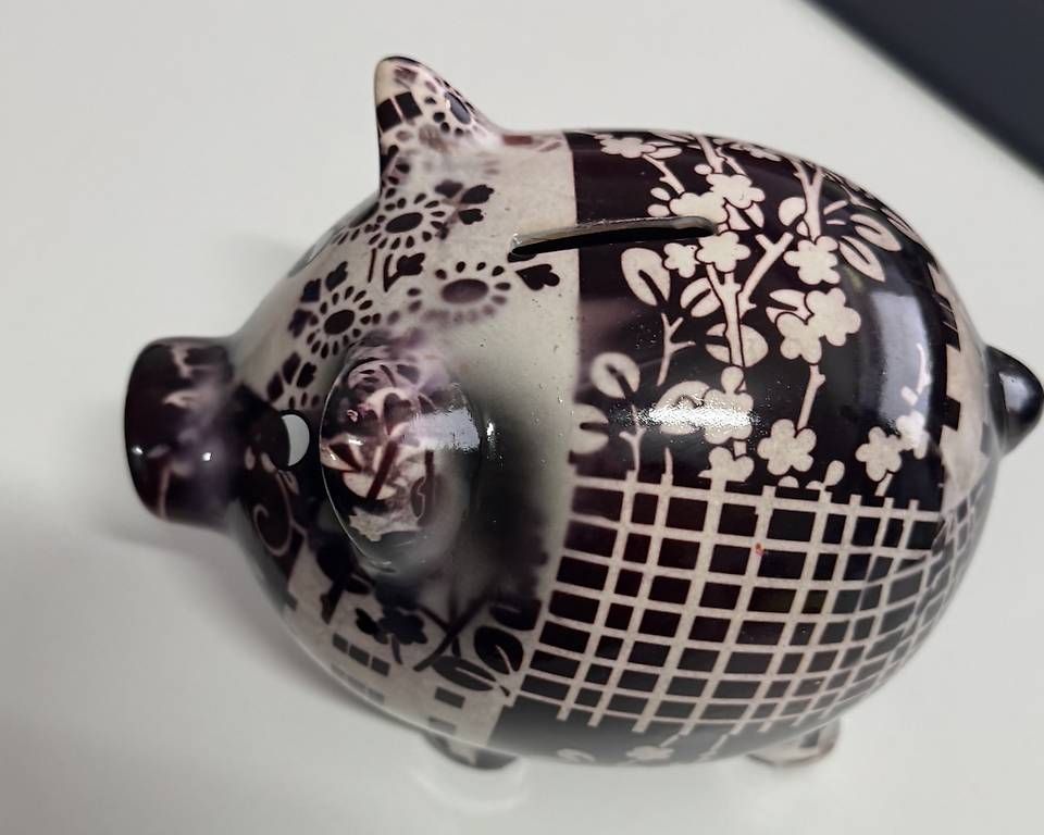 Tirelires: Sparschwein und Duftspender – D'occasion à Dübendorf par R007