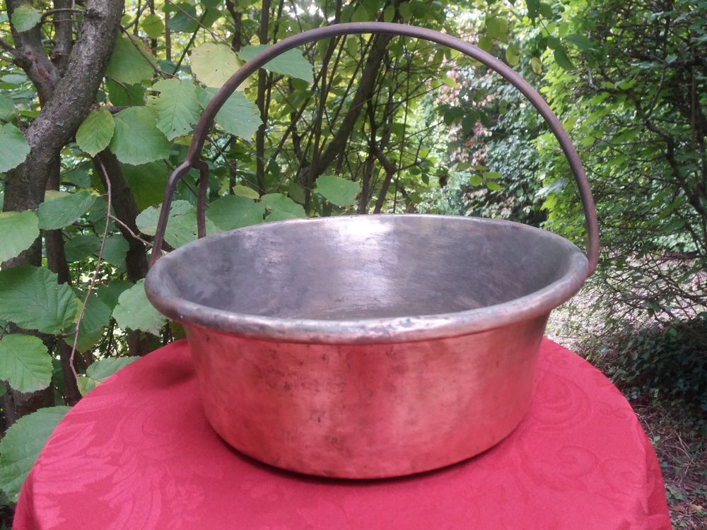 Ancien chaudron en cuivre pour la confiture 🍲🍂🔥 (D'occasion) à Meyrin — free download