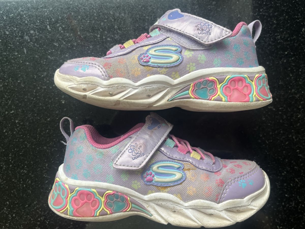 Skechers Scarpe per ragazze: Sketchers Sneaker low, light, 27 – Usato da Zürich venduto da Rusdi 1