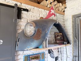 Kotfluegel VW Käfer als Wandtablar