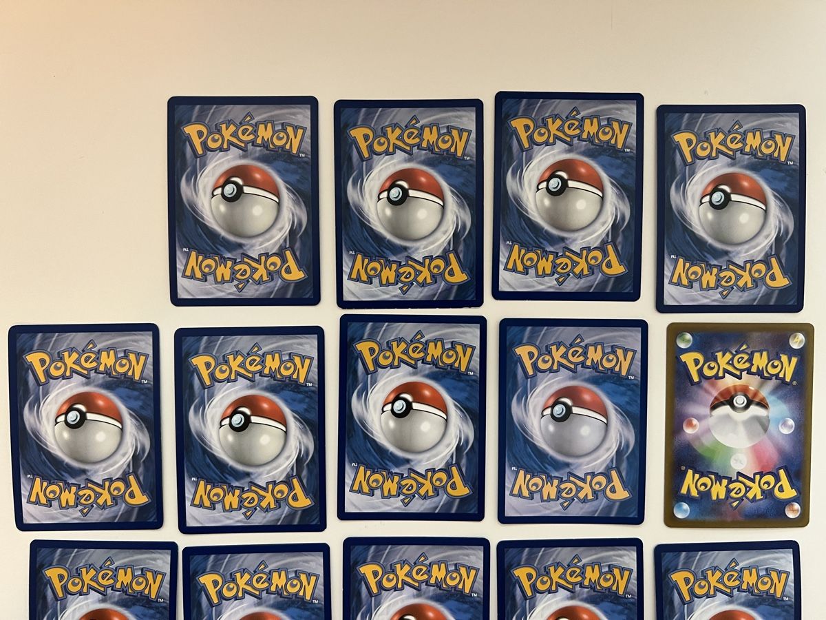 Pokémon Cartes à collectionner:     Pokémon ab 1 - Kartenlot – D'occasion à Lugaggia par pokegirl 5