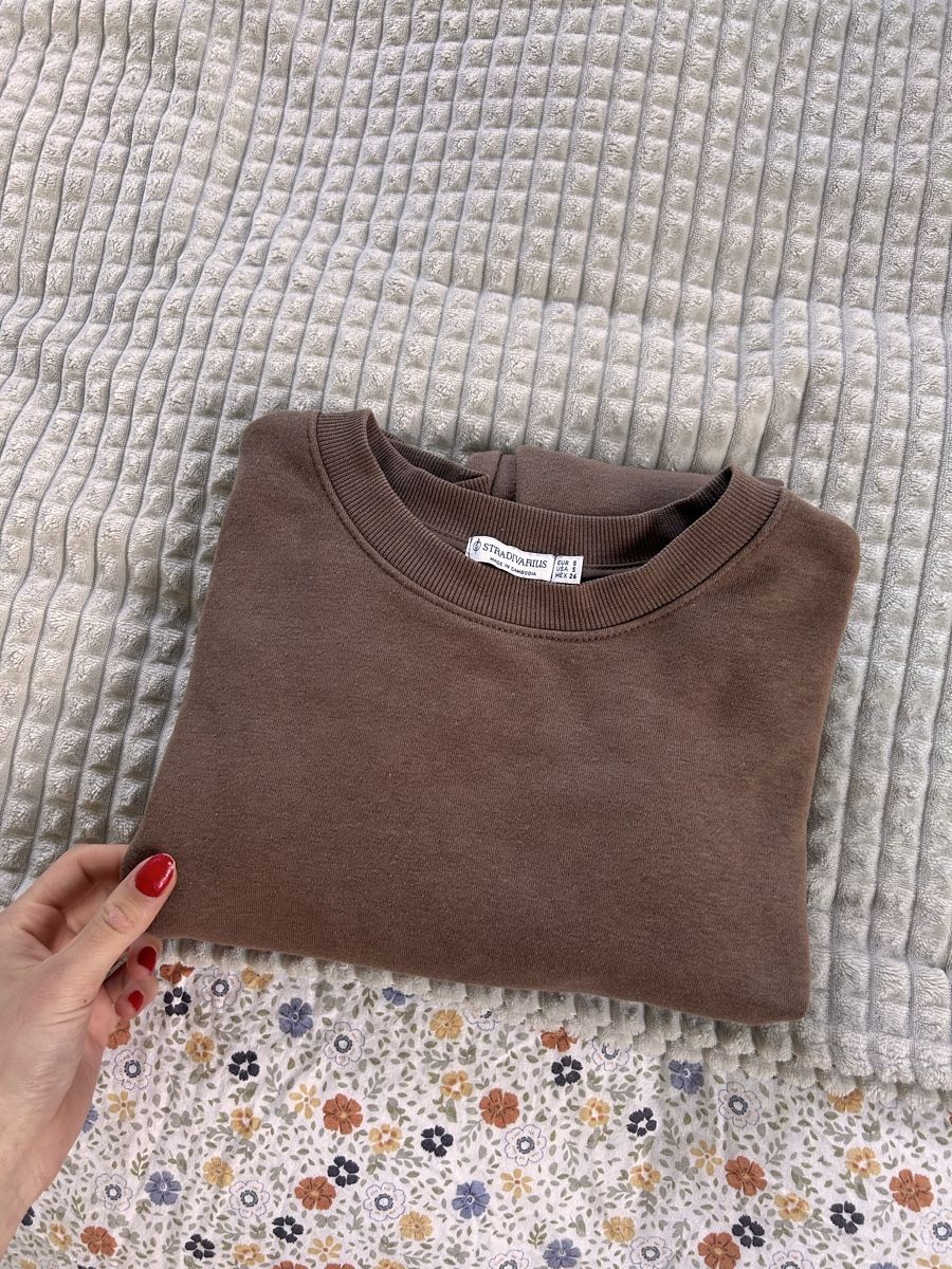 Stradivarius Maglioni & Felpe: Stradivarius Brown Sweatshirt, Size S, Autumn essential – Nuovo (secondo la descrizione) da Wolfenschiessen venduto da ali_5dtm 1