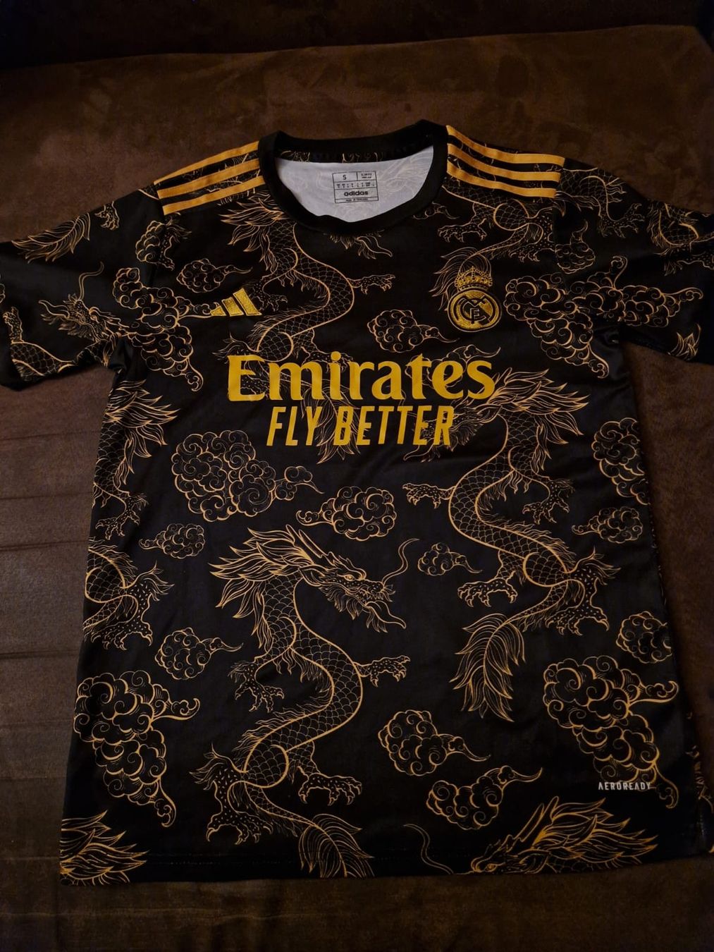 Adidas T-shirt: Maglietta Real Madrid Limited Edition – Usato da Giornico venduto da Vale_leo86