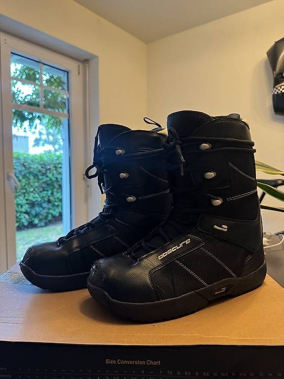 Chaussures hommes: Snowboardschuhe Gr. 44  – D'occasion à Bellikon par hundred