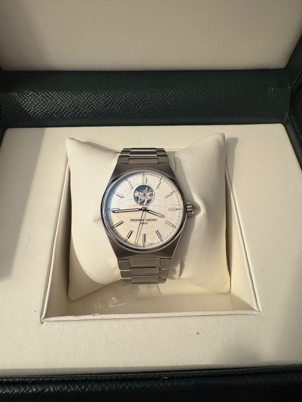 Frederique Constant Montres: Frederique Constant Highlife Heart Beat – D'occasion à Glattbrugg par inf_bg7j 1