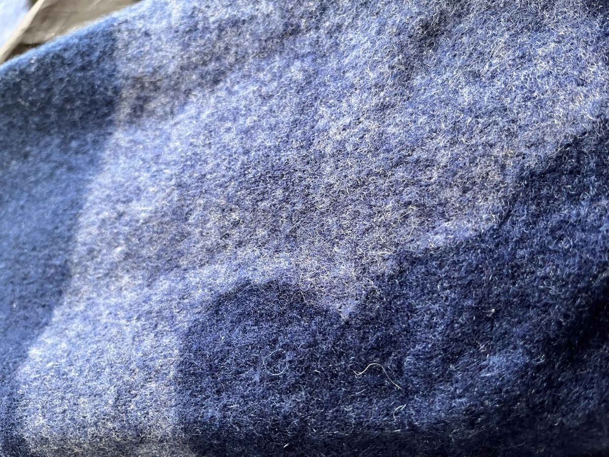 Pullover & Sweatshirts: Estheme Cachemire Pullover blau Camo Muster Grösse S – Gebraucht aus Lausanne von Danash 5