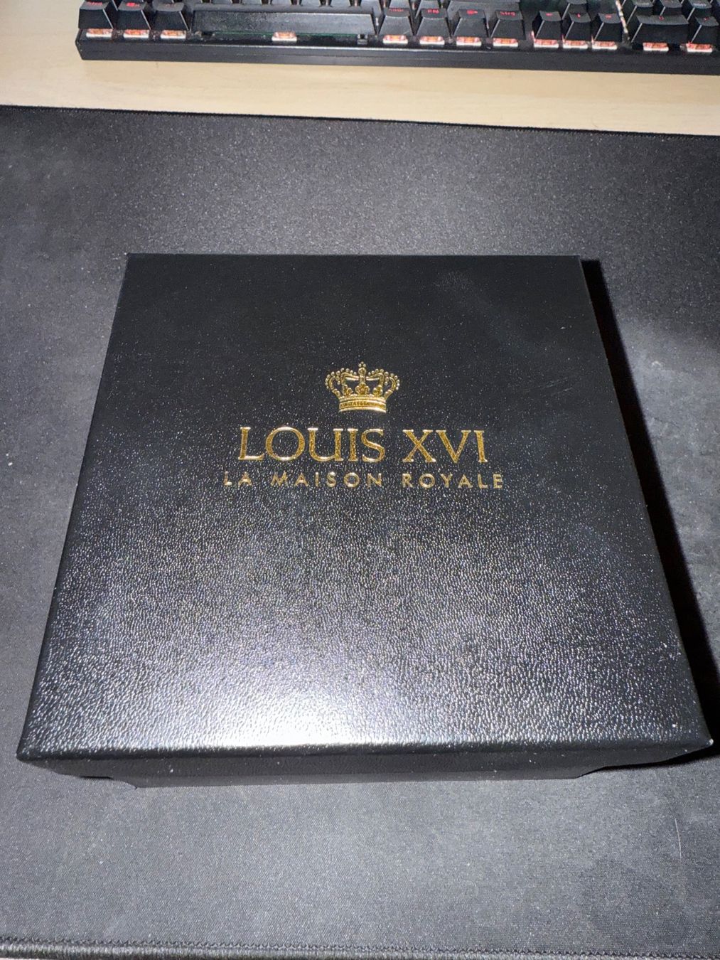 Orologi: Louis XVI Danton 1503 – Nuovo e nell'imballaggio originale da Horgen venduto da mer_bk25 9