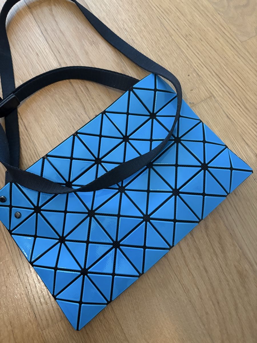 Issey Miyake Borse: Issey Miyake bao bao Tasche klein – Usato da Zürich venduto da Esperanto 1