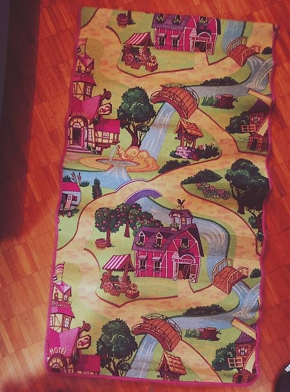 Giocattoli: Jouets chambre petite fille – Usato da Essertines-Rolle venduto da noe_b6yk