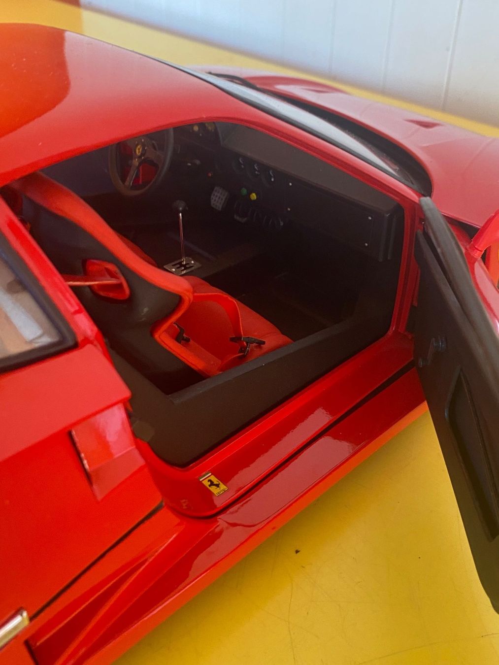 Pocher Modellini d'auto: Pocher Ferrari  F40 1/8 – Usato da Bonfol venduto da zagato43e 6